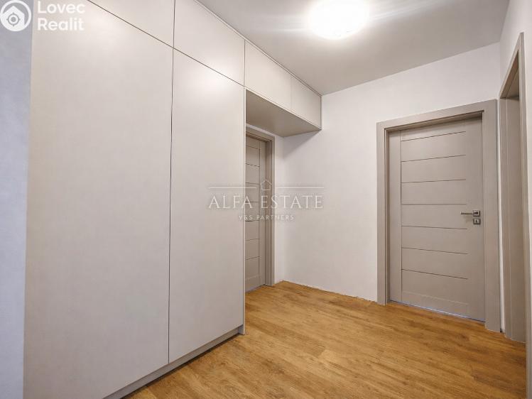 Prodej bytu 3+KK Karlovy Vary, Východní č. 12