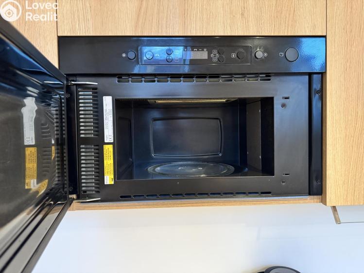 Pronájem bytu 1+KK Praha, Tyršova 1832/7 č. 9