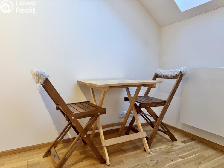 Pronájem bytu 1+KK Praha, Tyršova 1832/7 č. 10