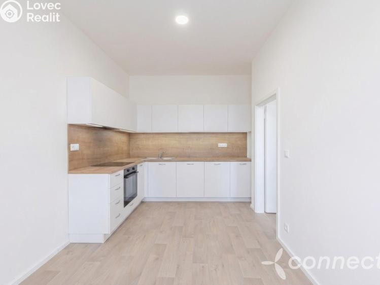 Pronájem bytu 4+KK Přerov, Husova 1037/8 č. 5