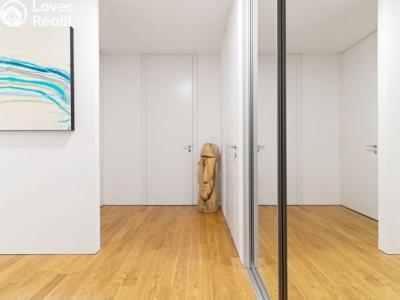Sale apartment 3+KK Praha, Milevská č. 24