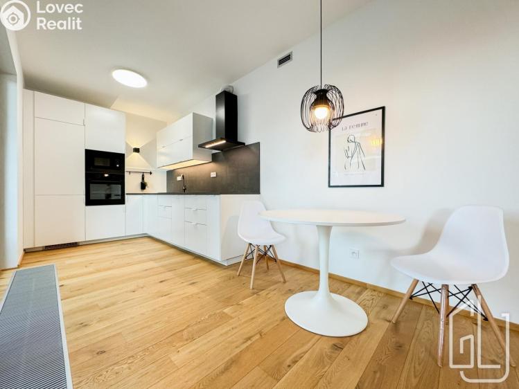 Rent apartment 2+KK Praha, Sokolova 719/4 č. 6