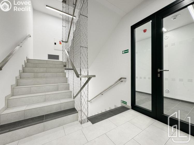 Rent apartment 2+KK Praha, Sokolova 719/4 č. 10