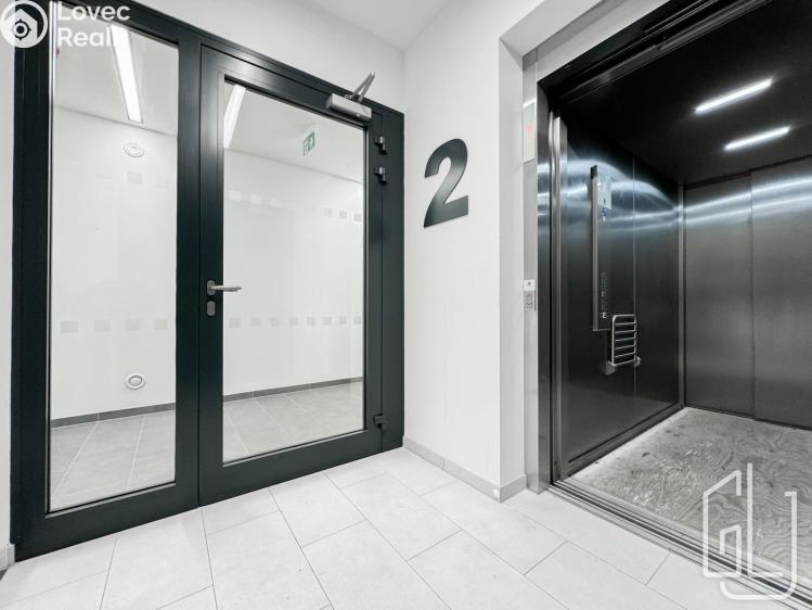 Rent apartment 2+KK Praha, Sokolova 719/4 č. 11