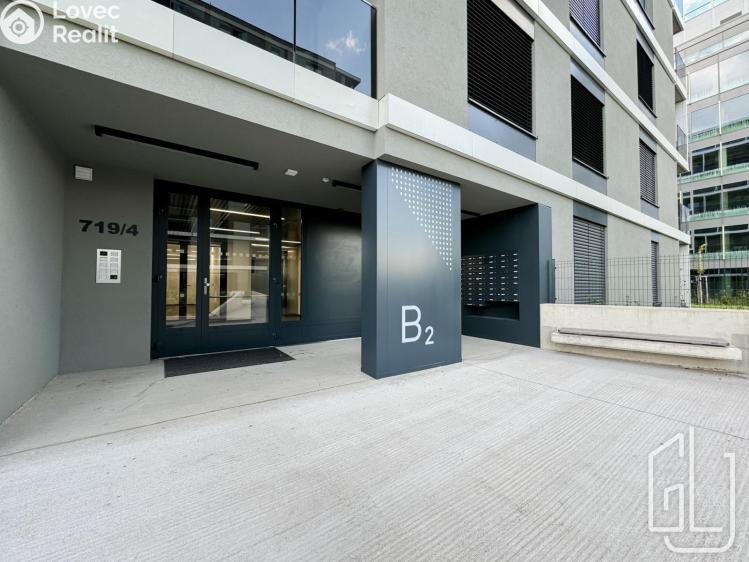 Rent apartment 2+KK Praha, Sokolova 719/4 č. 13