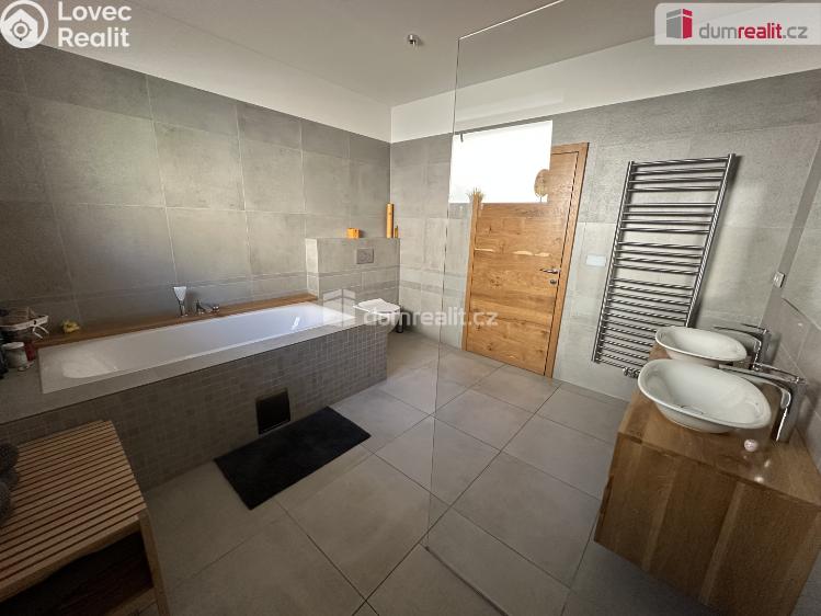 Prodej rodinného domu Děčín, Dobrovského č. 28