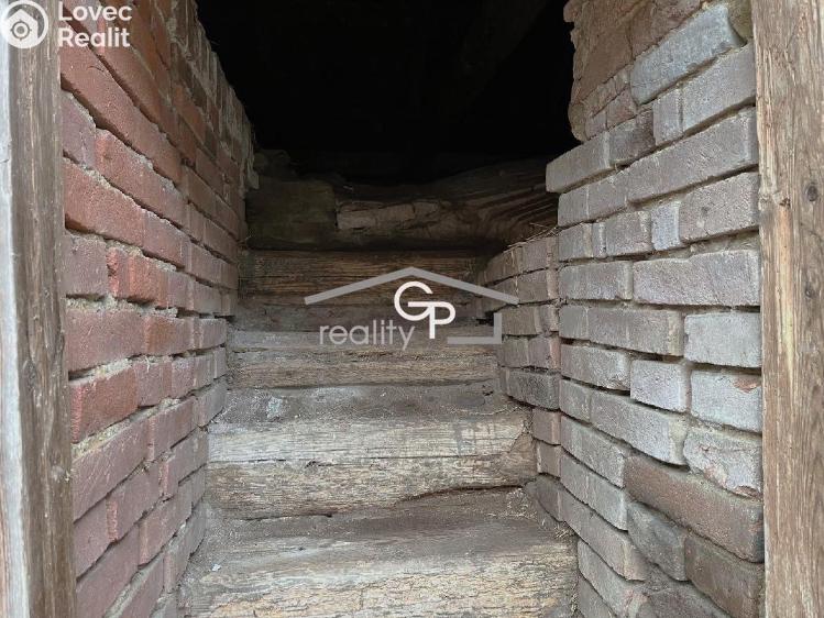 Prodej komerční nemovitosti Hracholusky č. 19