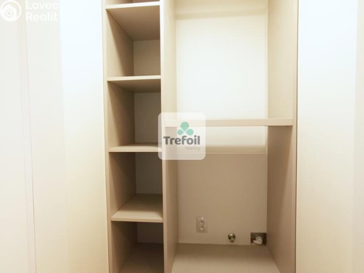 Pronájem bytu 1+KK Praha, Česká 1332/8 č. 14