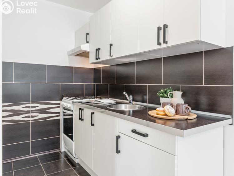 Prodej bytu 3+1 Praha, Bellušova 1803/5 č. 8