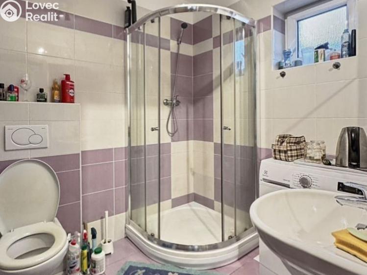 Prodej rodinného domu Praha, Všerubská 1080/18a č. 12