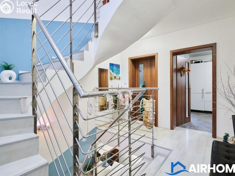 Prodej rodinného domu Praha, Všerubská 1080/18a č. 16