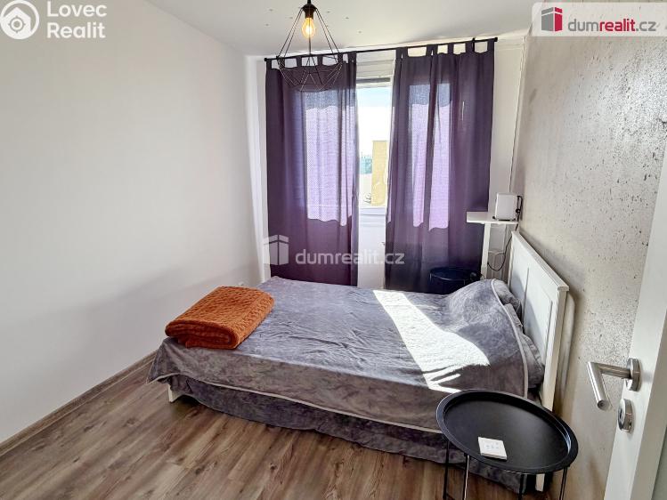 Prodej bytu 2+KK Praha 13, Chalabalova č. 8