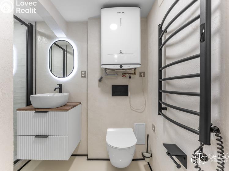 Prodej atypického bytu Praha, U Jezerky č. 10