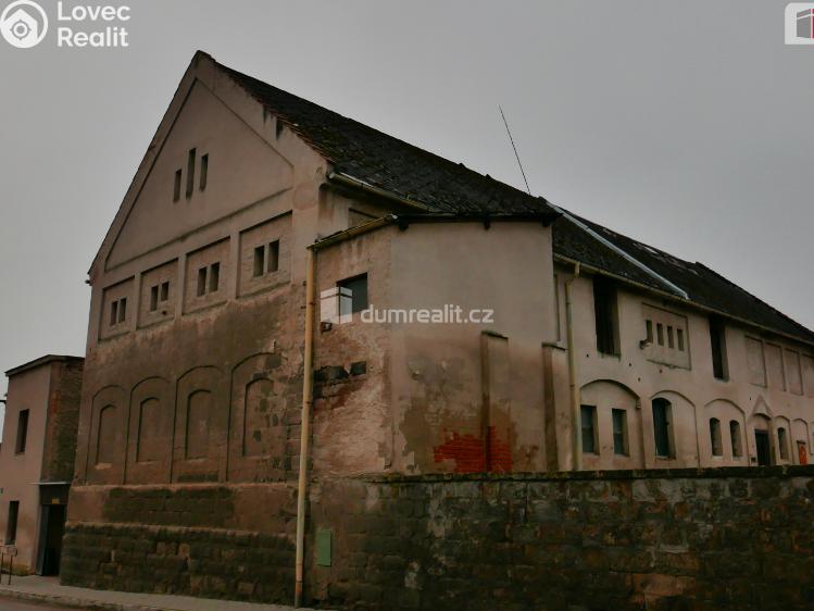 Pronájem bytu 1+KK Dobrovice, Na Hložku č. 7