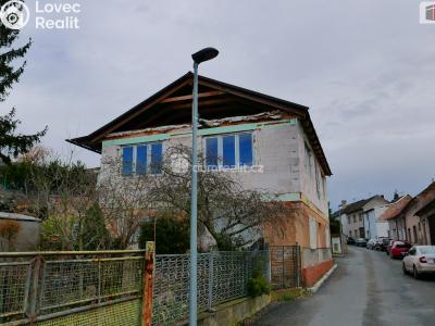 Pronájem bytu 1+KK Dobrovice, Na Hložku č. 24