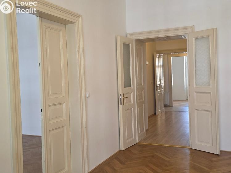 Pronájem bytu 2+1 Praha, Zborovská č. 11