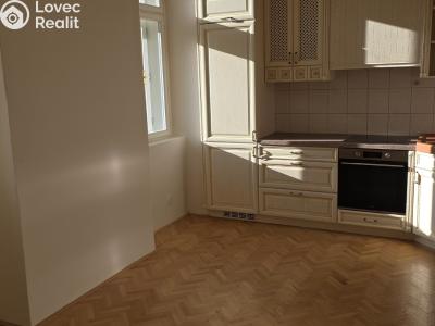 Pronájem bytu 2+1 Praha, Zborovská č. 2