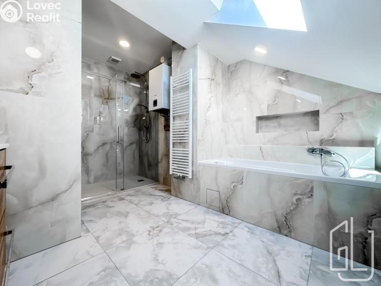 Pronájem bytu 3+1 Praha, Na líše č. 7