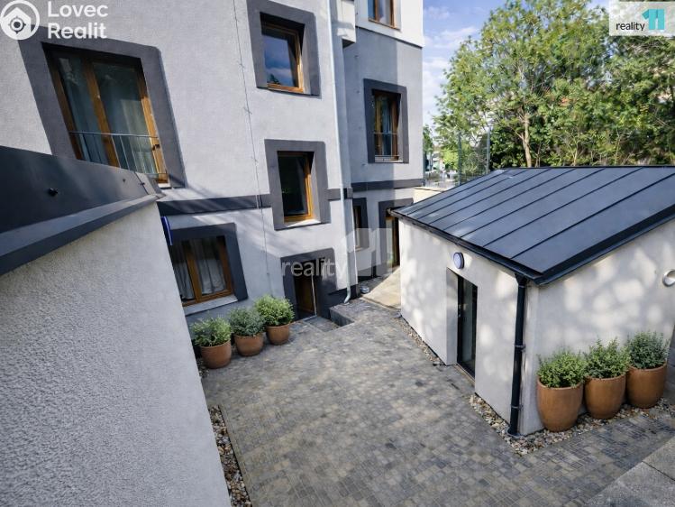 Pronájem bytu 1+KK Praha 4, Michelská č. 42