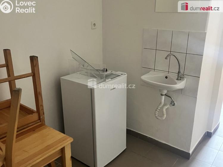 Pronájem bytu 1+KK Praha-Čakovice, Za tratí č. 4