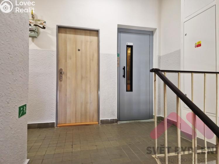 Pronájem bytu 1+KK Praha, Sevřená č. 12