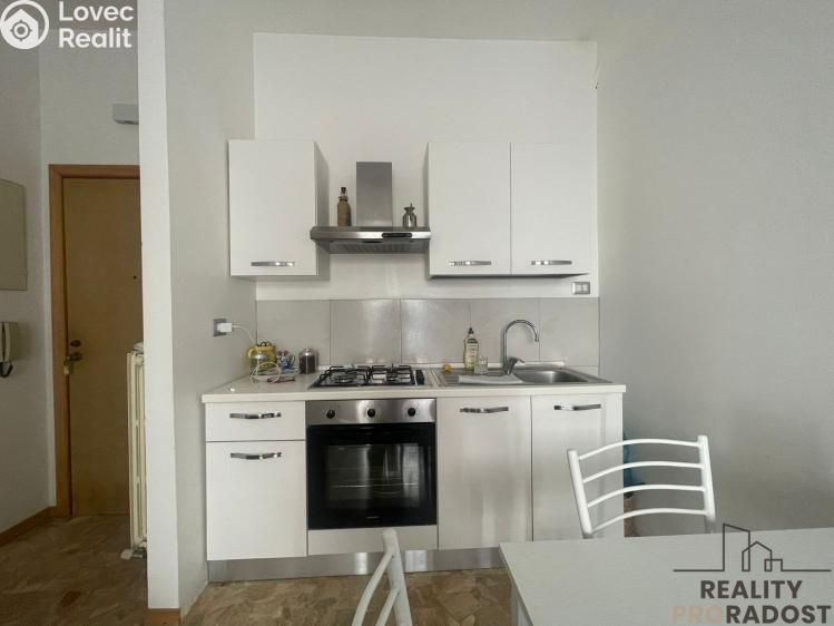Продаж квартири 3+KK Via Silio Italico,Villa Rosa,Itálie č. 2