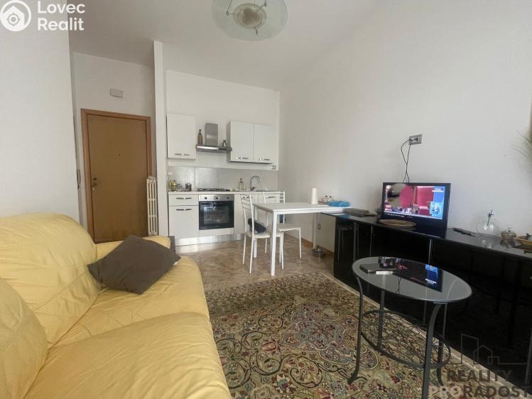 Продаж квартири 3+KK Via Silio Italico,Villa Rosa,Itálie č. 4