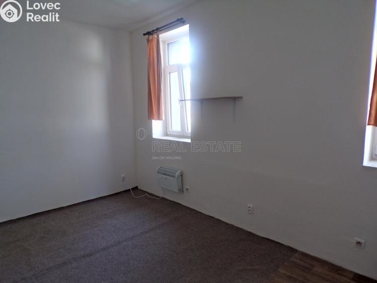 Pronájem bytu 1+KK Nový Bor, B. Egermanna č. 4