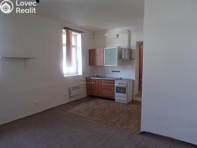 Pronájem bytu 1+KK Nový Bor, B. Egermanna č. 3