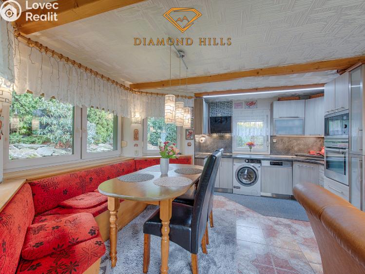 Prodej rodinného domu Janov č. 15