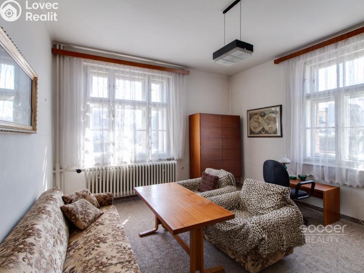 Rent family house Praha, Dobšická č. 8