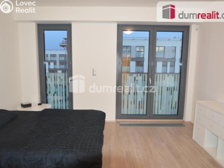 Pronájem bytu 1+KK Praha 3, Olšanská č. 3