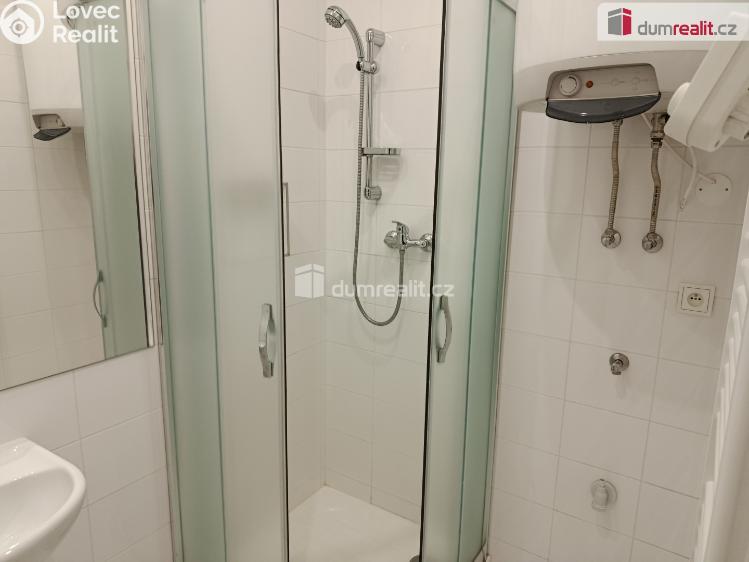 Pronájem bytu 1+KK Praha 10, V předpolí č. 8