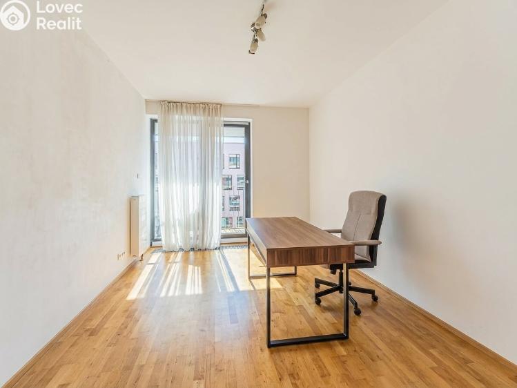 Sale apartment 3+KK Praha, V přístavu 1585/16 č. 12