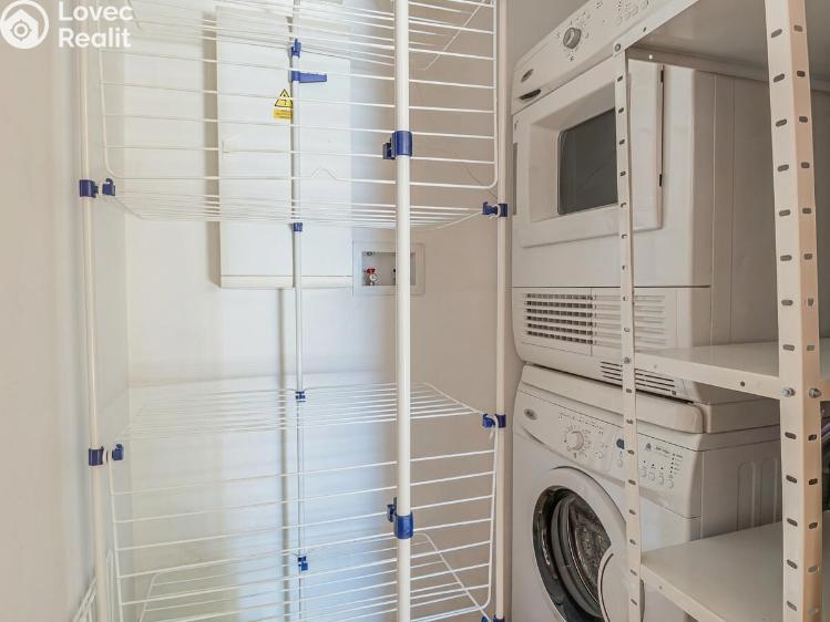 Sale apartment 3+KK Praha, V přístavu 1585/16 č. 15