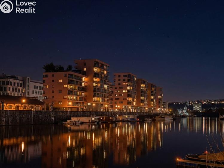 Sale apartment 3+KK Praha, V přístavu 1585/16 č. 19