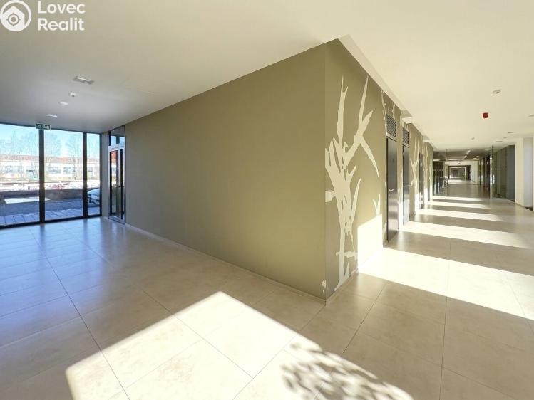 Sale apartment 3+KK Praha, V přístavu 1585/16 č. 21