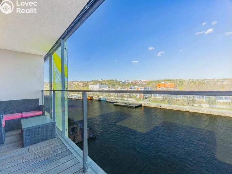 Prodej bytu 3+KK Praha, V přístavu 1585/16 č. 3