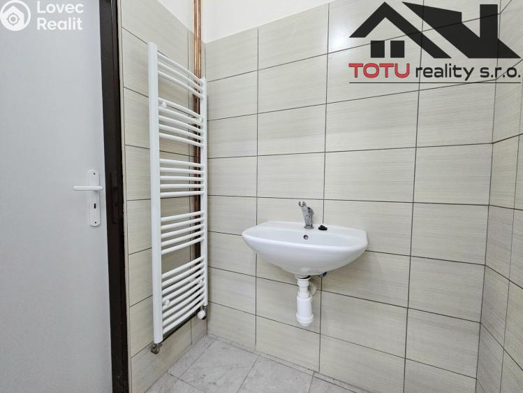 Pronájem komerční nemovitosti Jaroměř, Husova č. 5