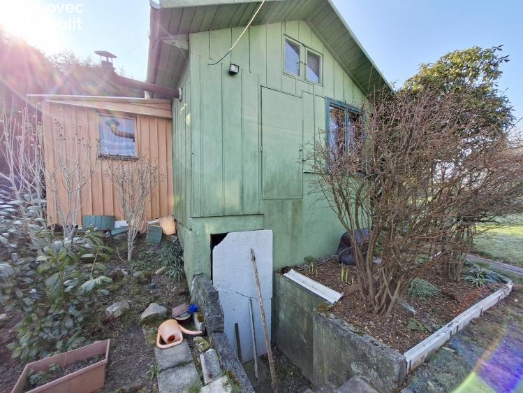 Продажа хижины Karviná, Včelařská č. 14