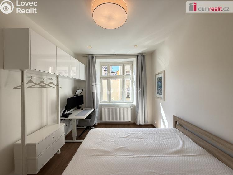 Pronájem bytu 2+KK Praha 5, Brožíkova č. 10