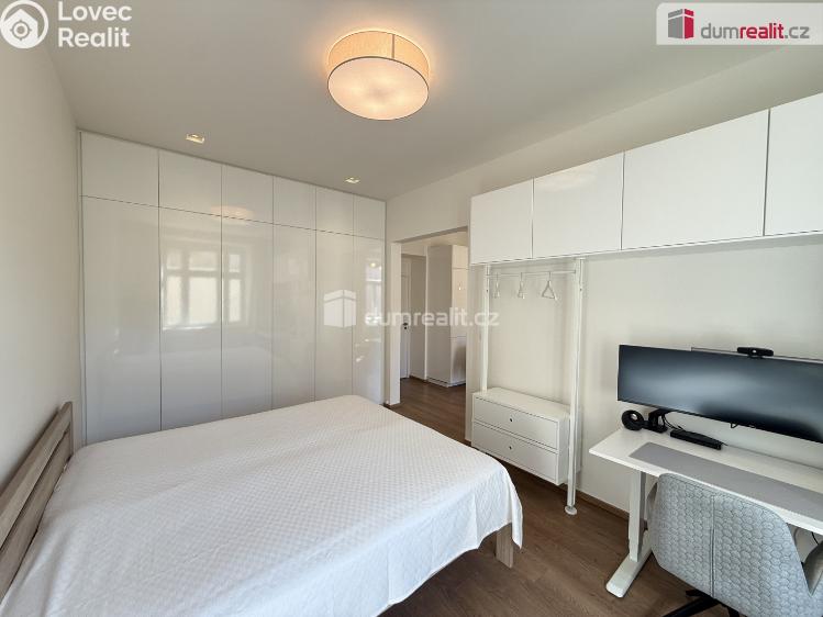 Pronájem bytu 2+KK Praha 5, Brožíkova č. 11