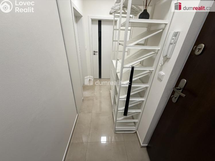 Pronájem bytu 2+KK Praha 5, Brožíkova č. 13