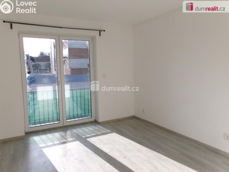Pronájem bytu 2+KK Dobrovice, Na Hložku č. 6