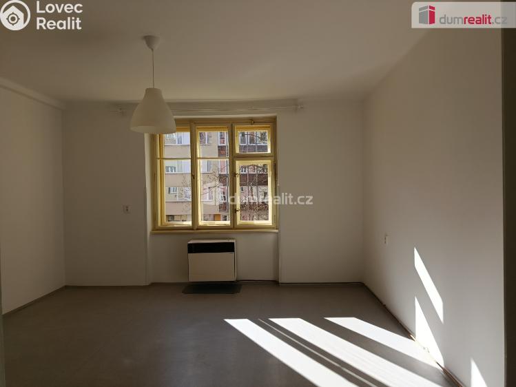 Pronájem bytu 1+KK Praha 10, V předpolí č. 2
