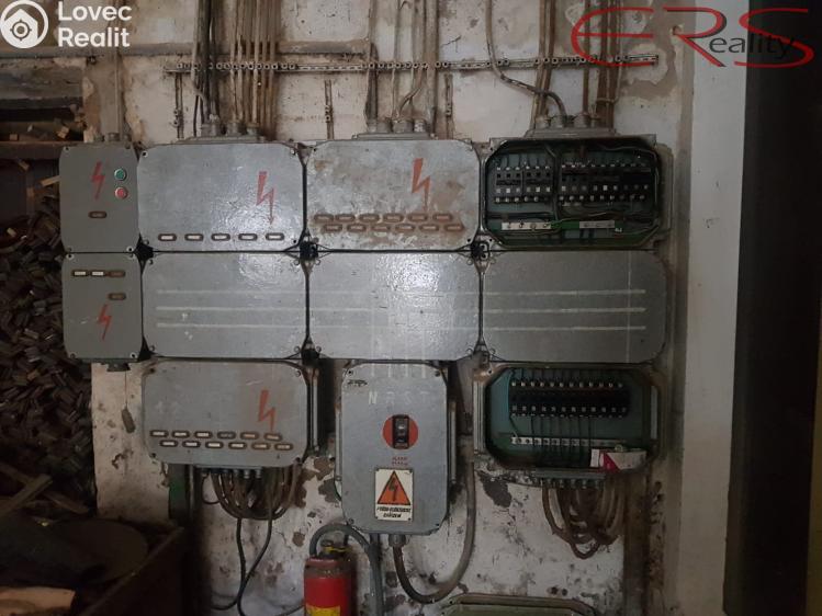 Prodej výrobní haly Držkov č. 12