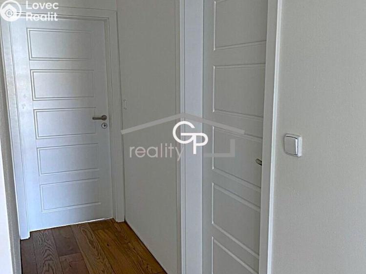 Pronájem bytu 2+KK České Budějovice, Ledenická č. 11