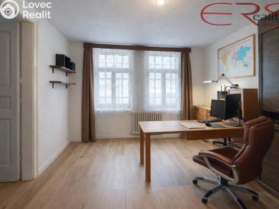 Sale family house Mnichovo Hradiště, Masarykovo náměstí 283 č. 7