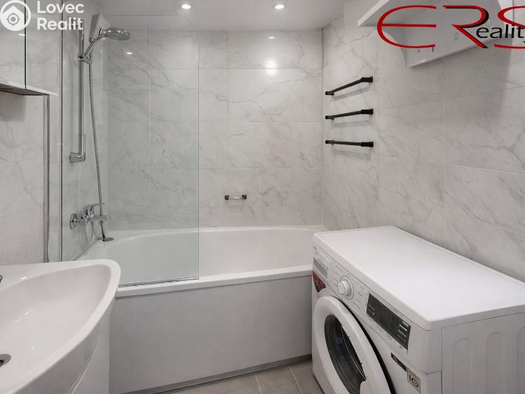 Prodej bytu 3+1 Praha, Lamačova 858/34 č. 13