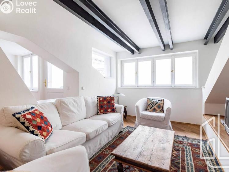 Pronájem bytu 3+KK Praha, Odborů č. 6